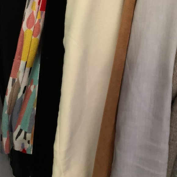 Off White - Picture 5 of 5